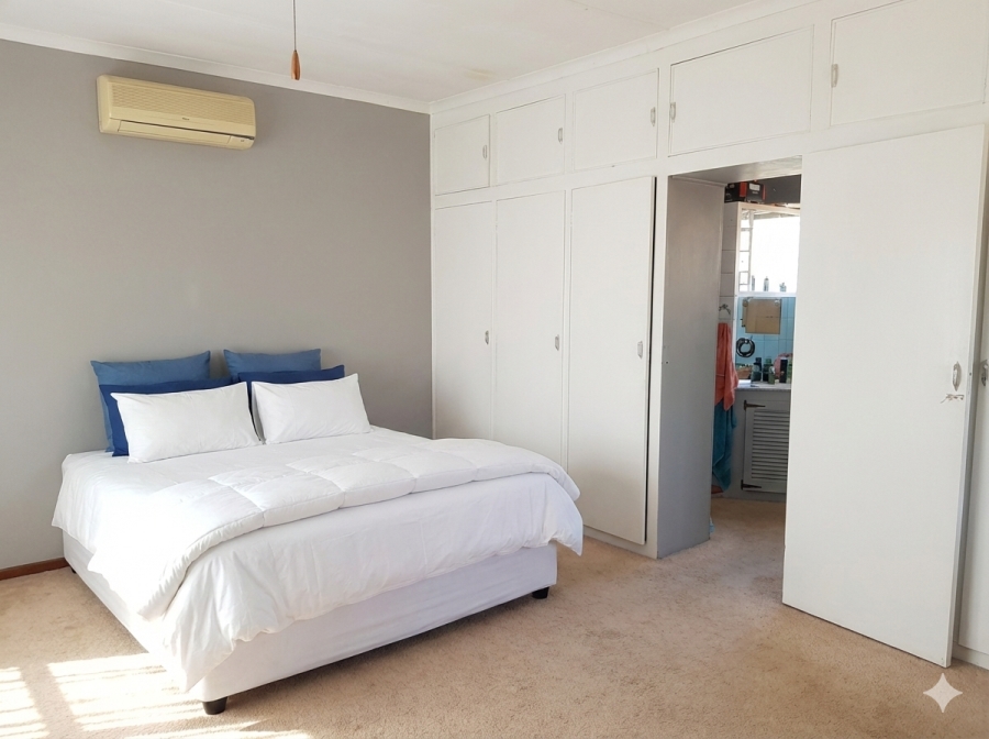 5 Bedroom Property for Sale in Protea Park North West